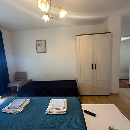 Apartmani Ira Crikvenica Eksteriør bilde