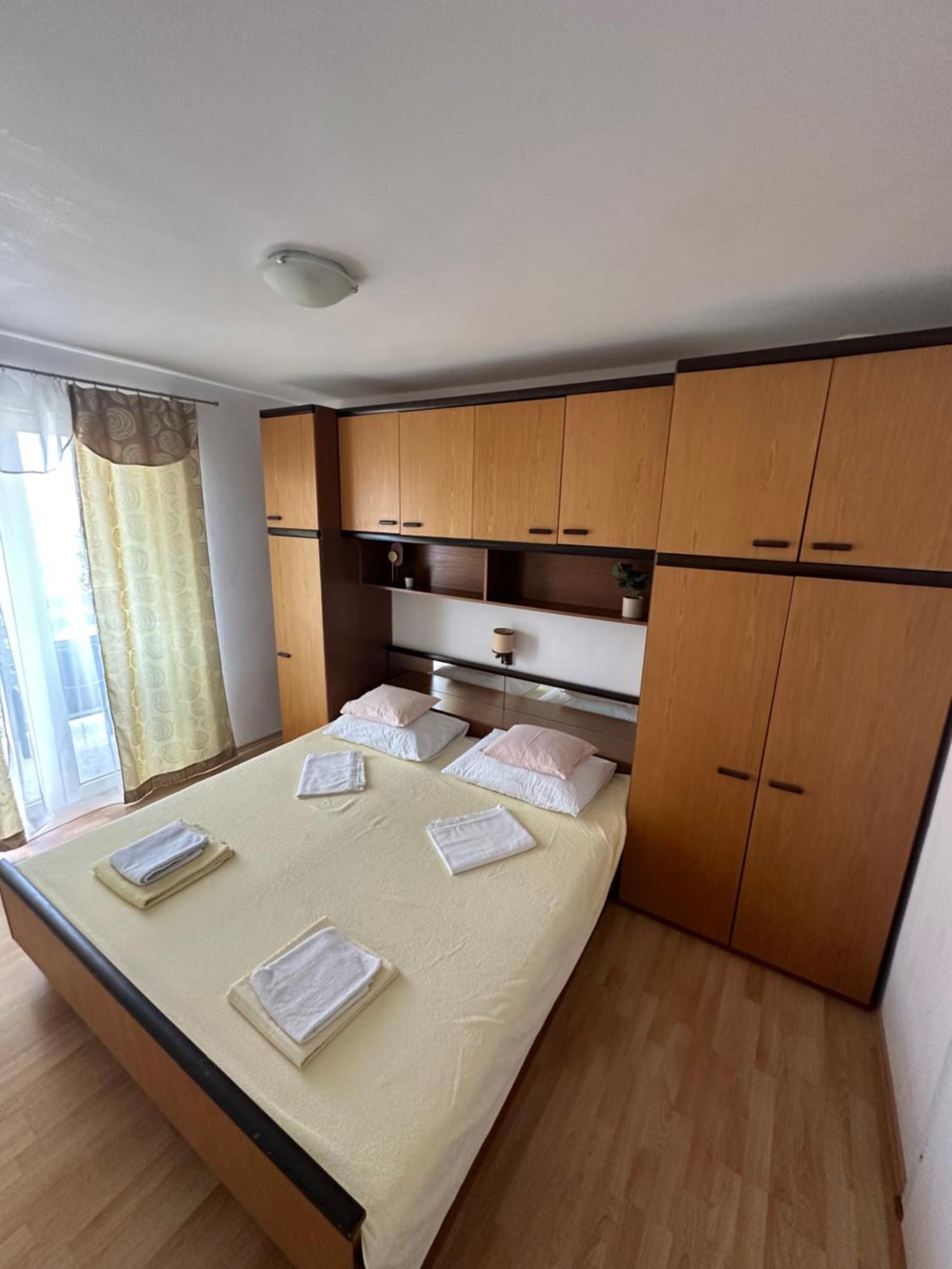 Apartmani Ira Crikvenica Eksteriør bilde